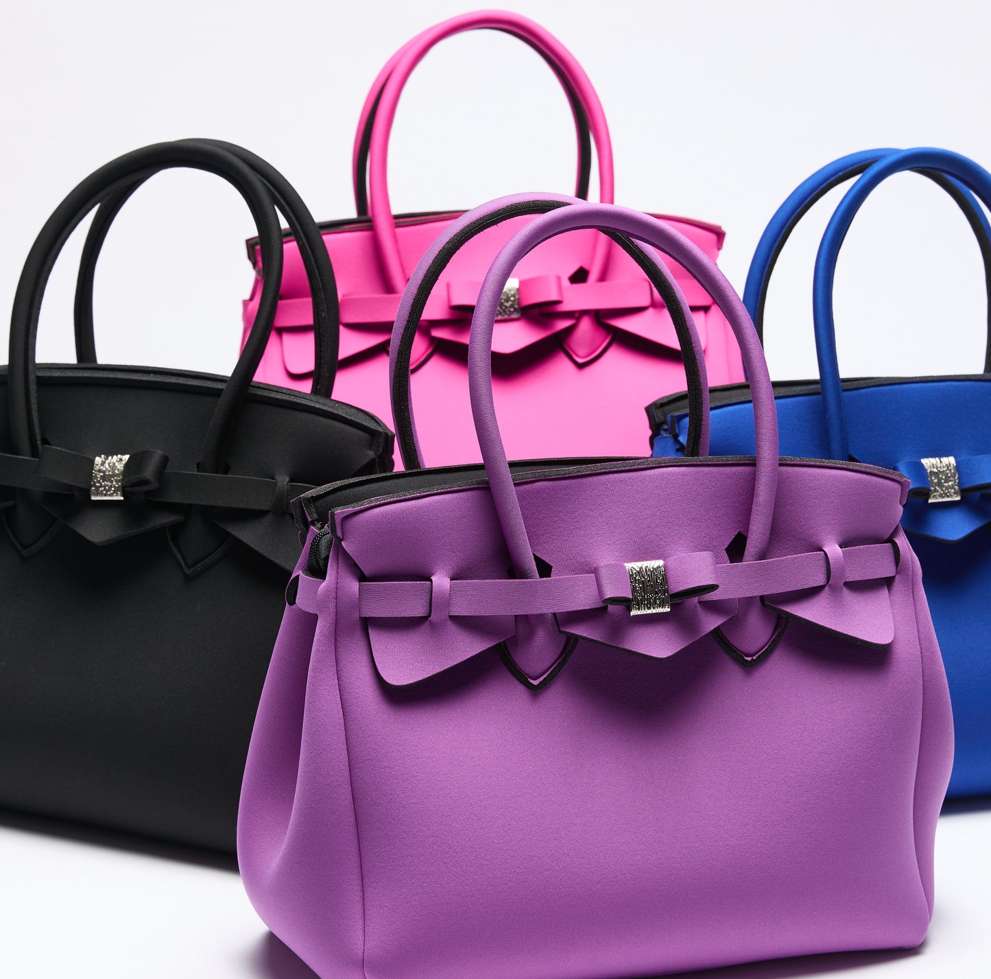 ÖZEL TASARIM SİYAH ÇANTA